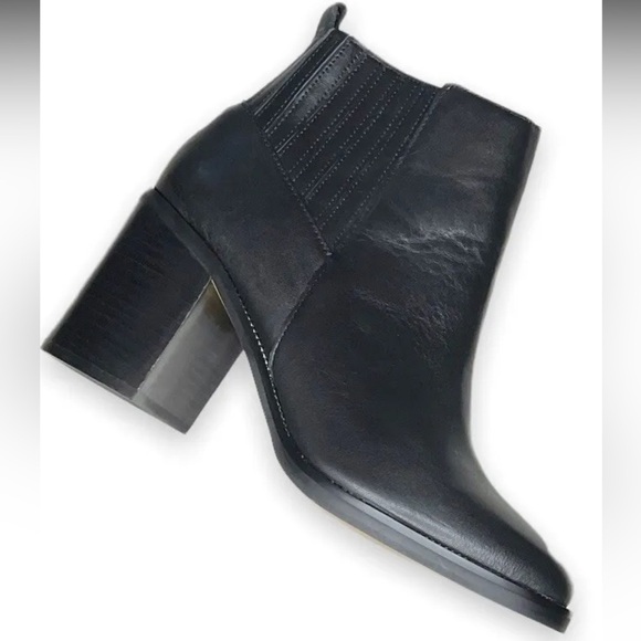 Chelsea & Violet Arcad black Leather block heels booties sz 10 - Picture 2 of 12